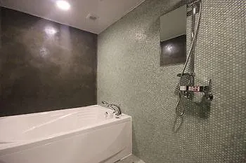 Hotel Yaja Dongnae Busan 2*,