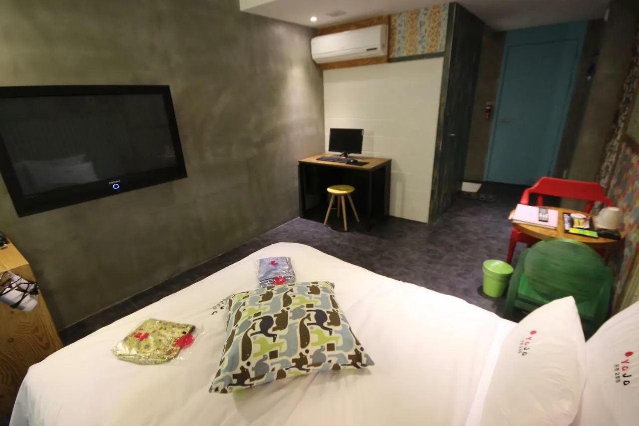 Hotel Yaja Dongnae Busan 2*,