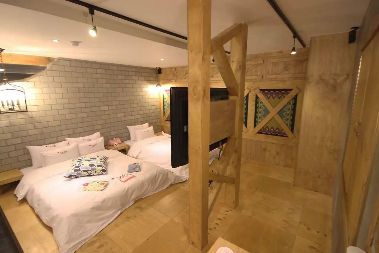 Hotel Yaja Dongnae Busan 2*,